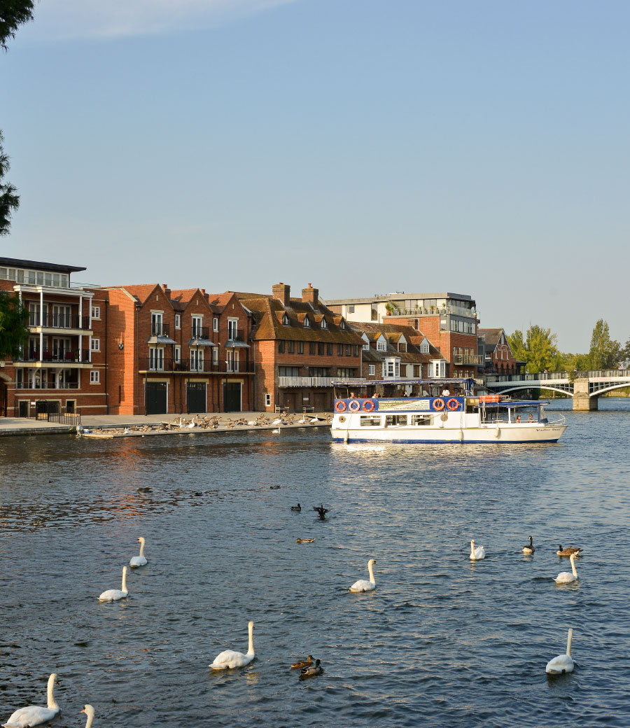217 Bath Road Location - River Thames