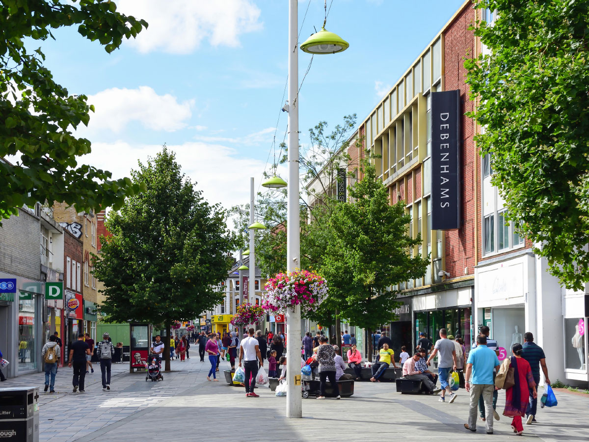 217 Bath Road Location - Slough High Street